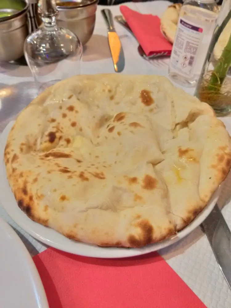 Cheese Naan